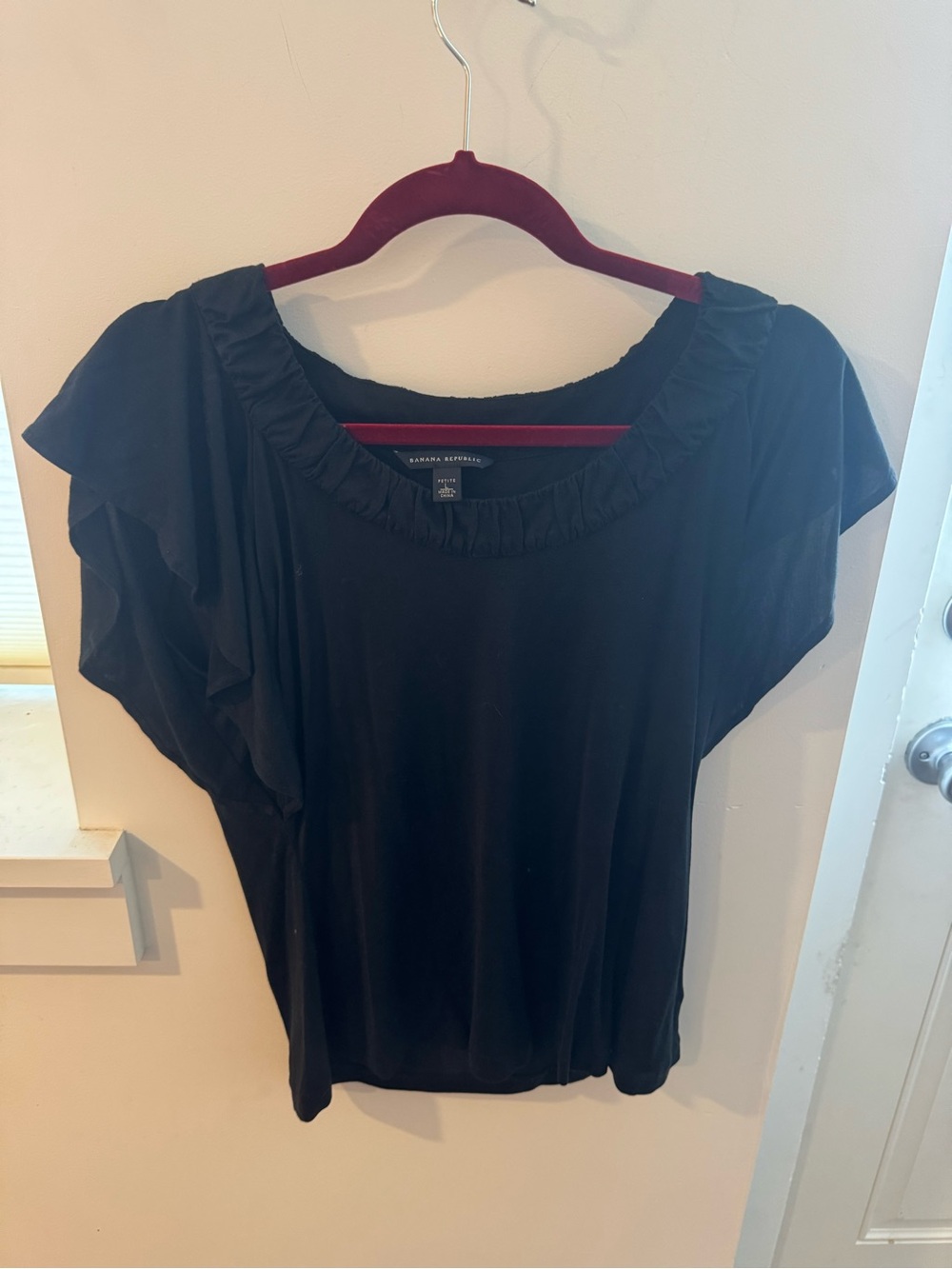 Banana Republic Black Ruffle Scoop Short-Sleeve Tee